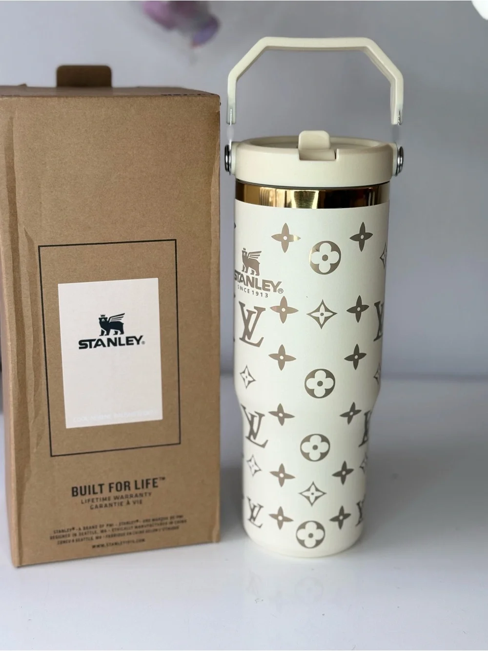 Stanley Cream and Gold Patterned Travel Tumbler 30 oz new! - Picture 8 of 8